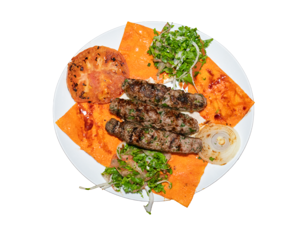 Pinchos de kufta a la brasa